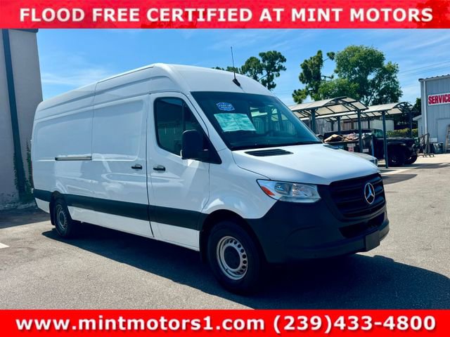 Used 2023 Mercedes-Benz Sprinter 2500 image 5