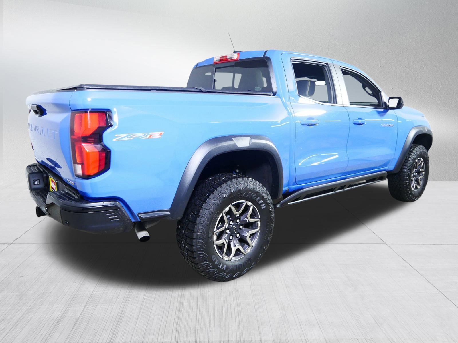 Used 2025 Chevrolet Colorado ZR2 w/ Technology Package image 7