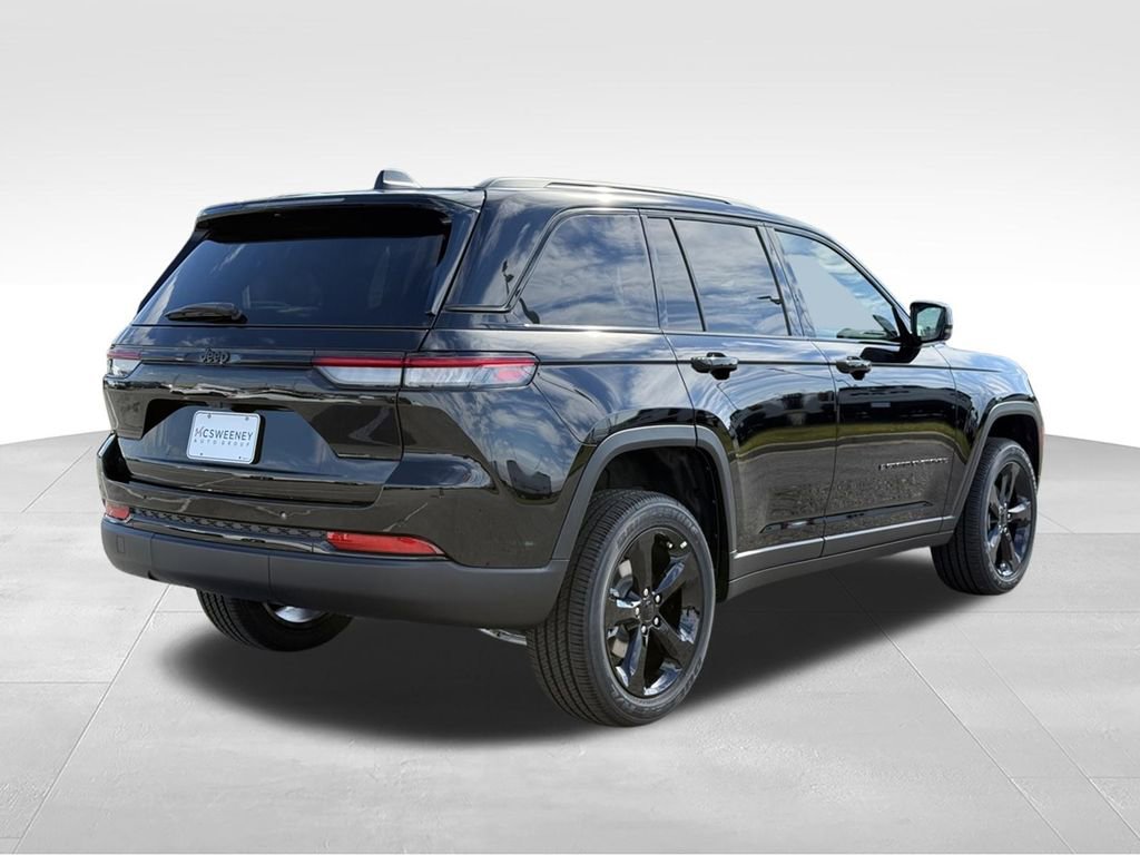 New 2025 Jeep Grand Cherokee Altitude RWD image 5