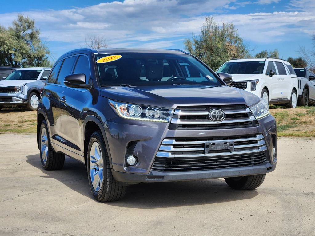 Used 2018 Toyota Highlander Limited AWD/4WD image 3