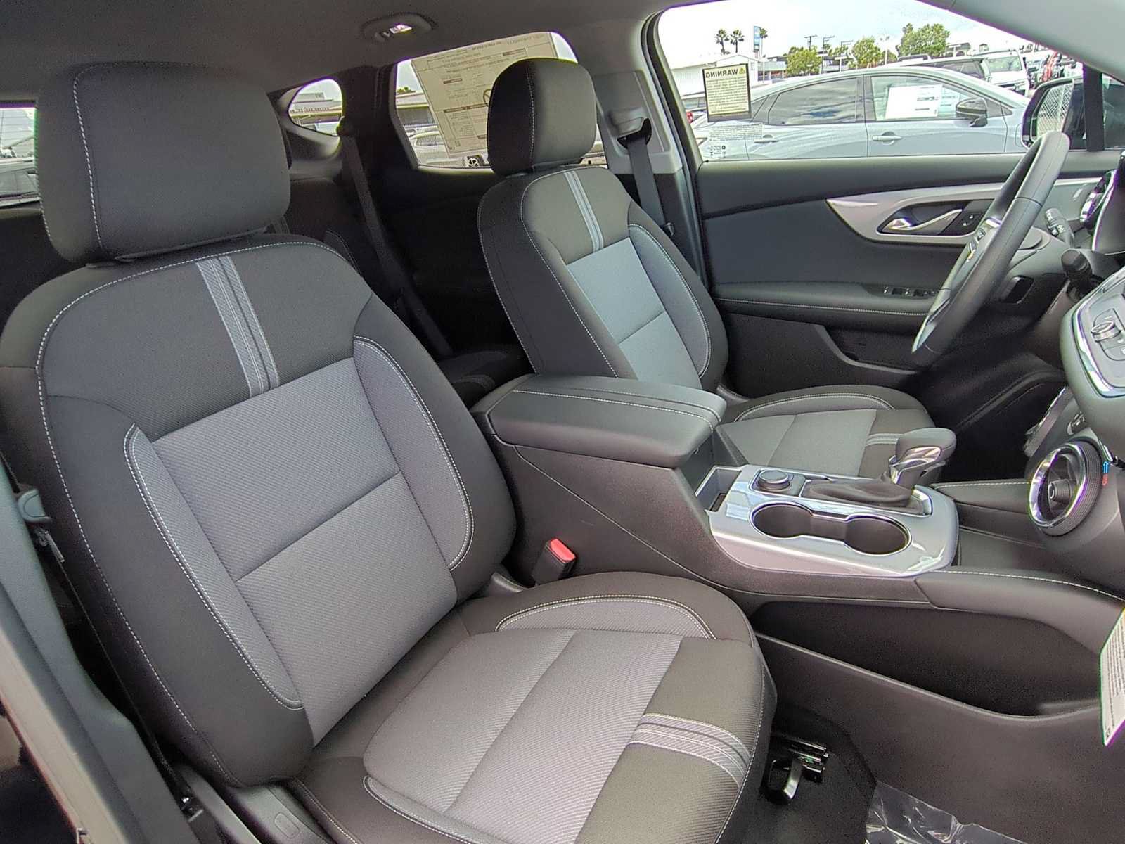 New 2026 Chevrolet Blazer LT FWD image 27