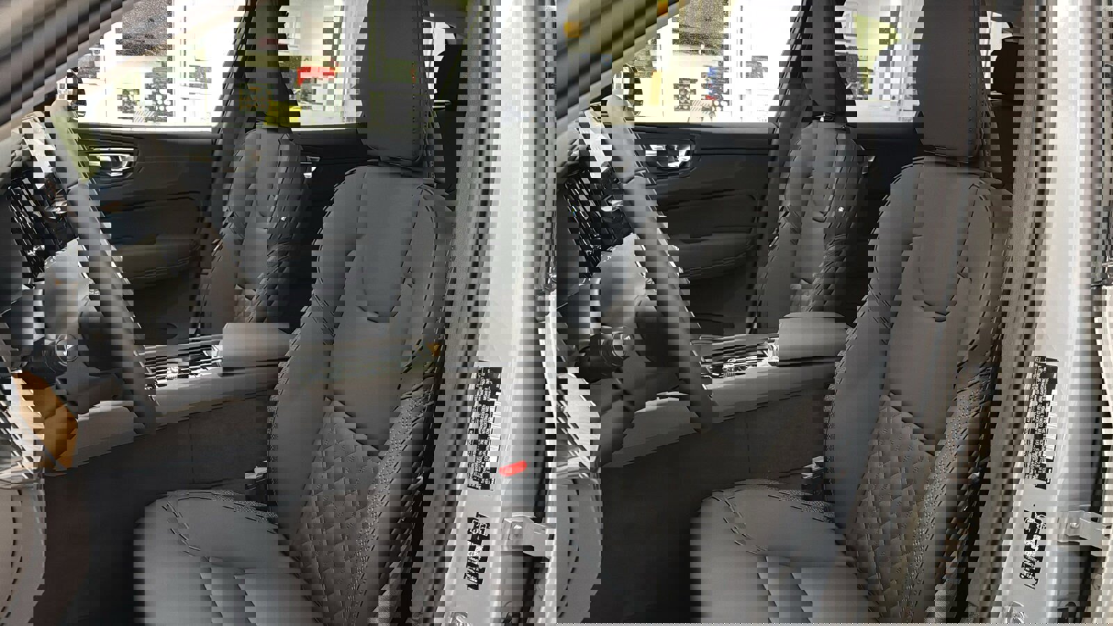 New 2026 Volvo XC60 T8 Plus w/ Protection Package Premier image 23