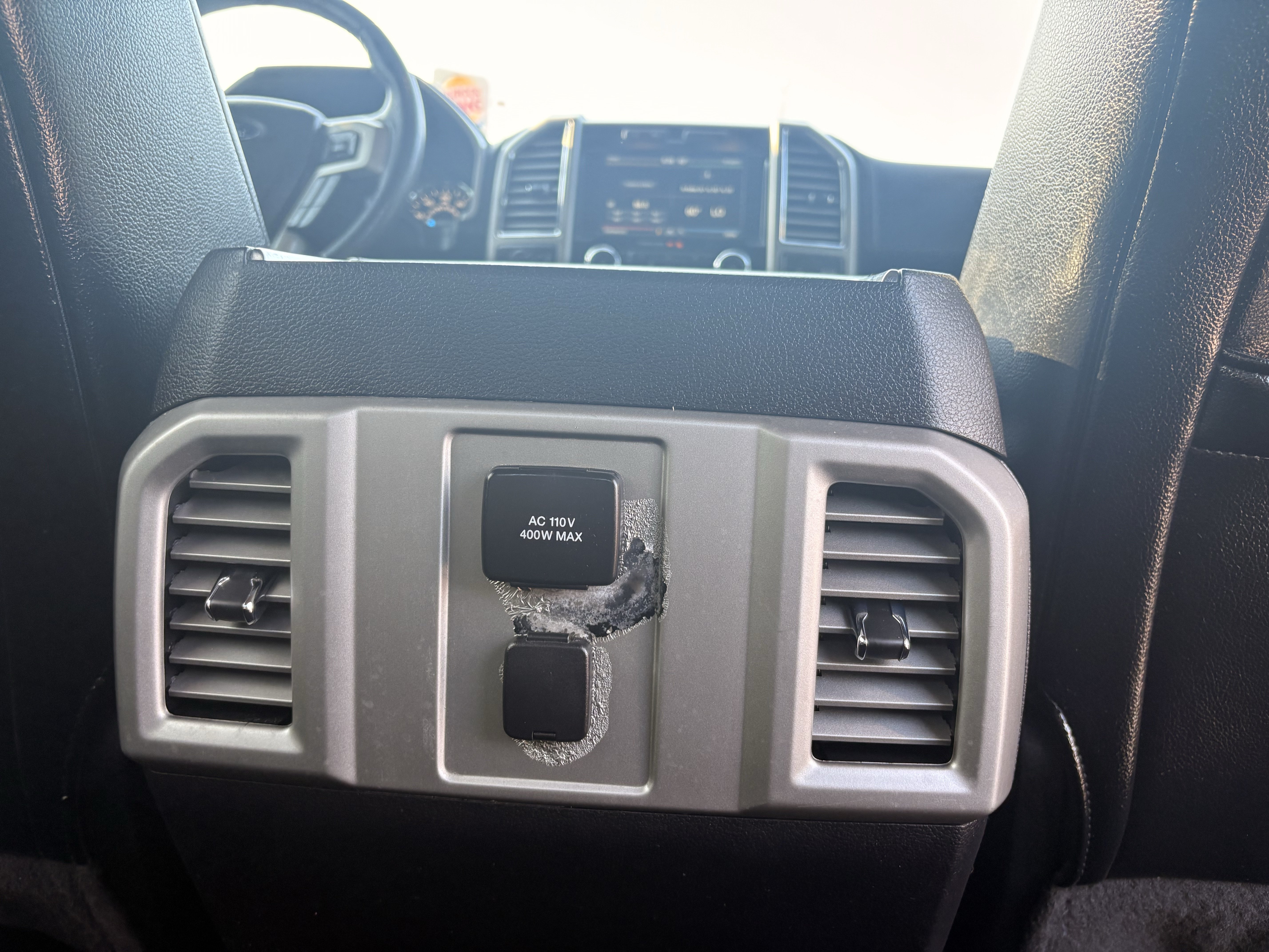 Used 2015 Ford F150 Lariat w/ Equipment Group 501A Mid AWD/4WD image 8