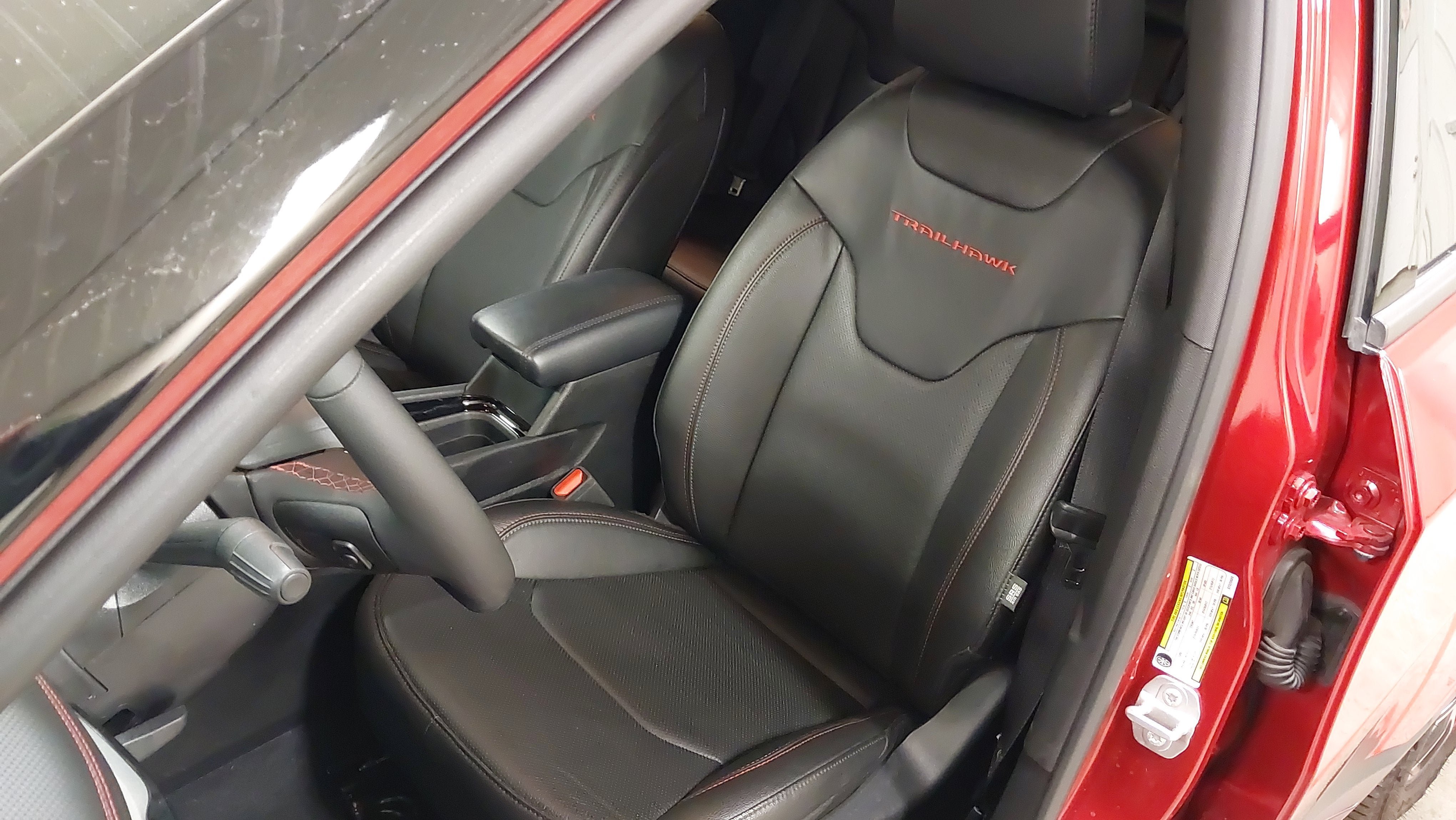 Used 2025 Jeep Compass Trailhawk w/ Trailhawk Elite Group AWD/4WD image 21