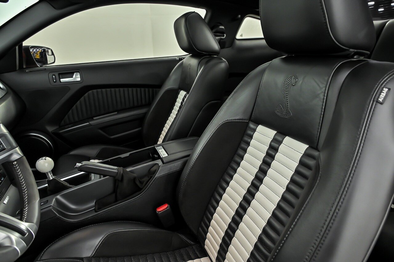 Used 2011 Ford Mustang Shelby GT500 w/ SVT Performance Pkg RWD image 16