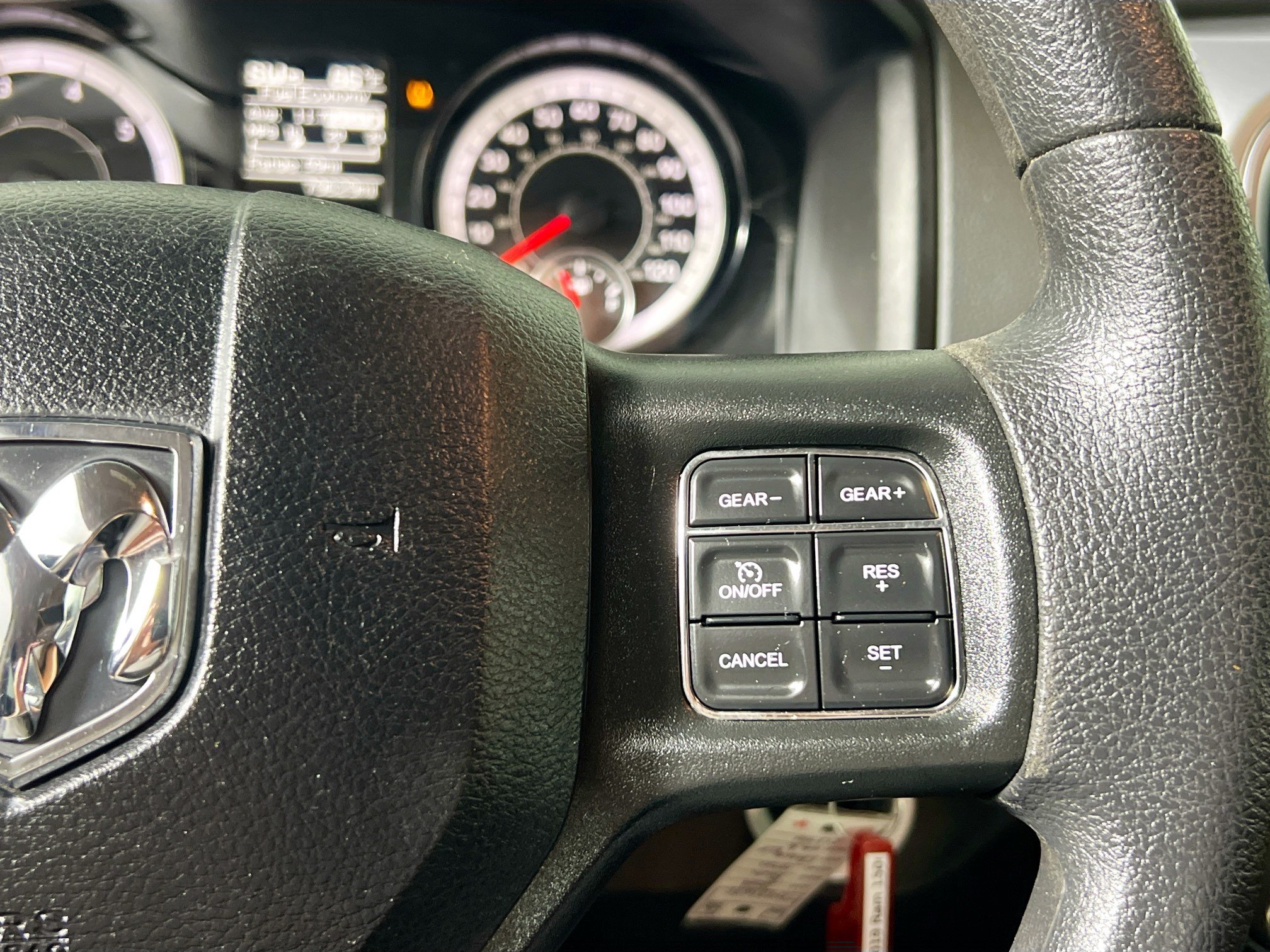 Used 2019 RAM 1500 Classic SLT AWD/4WD image 19