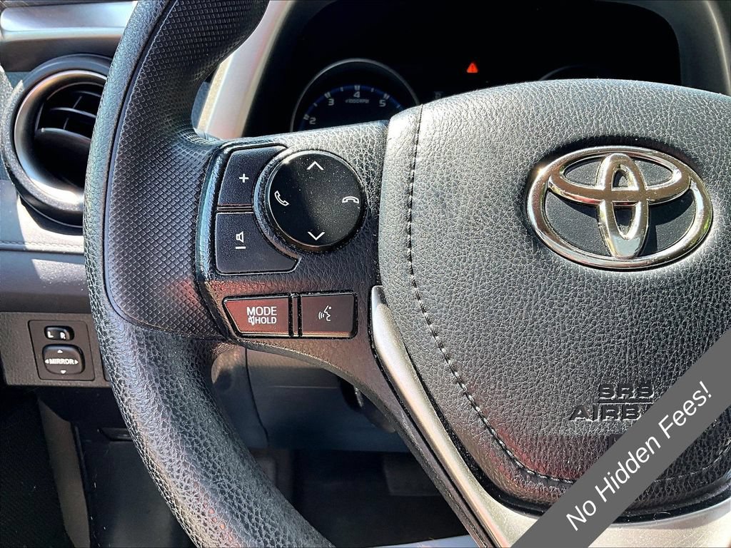 Used 2018 Toyota RAV4 LE w/ All Weather Liner Package AWD/4WD image 16