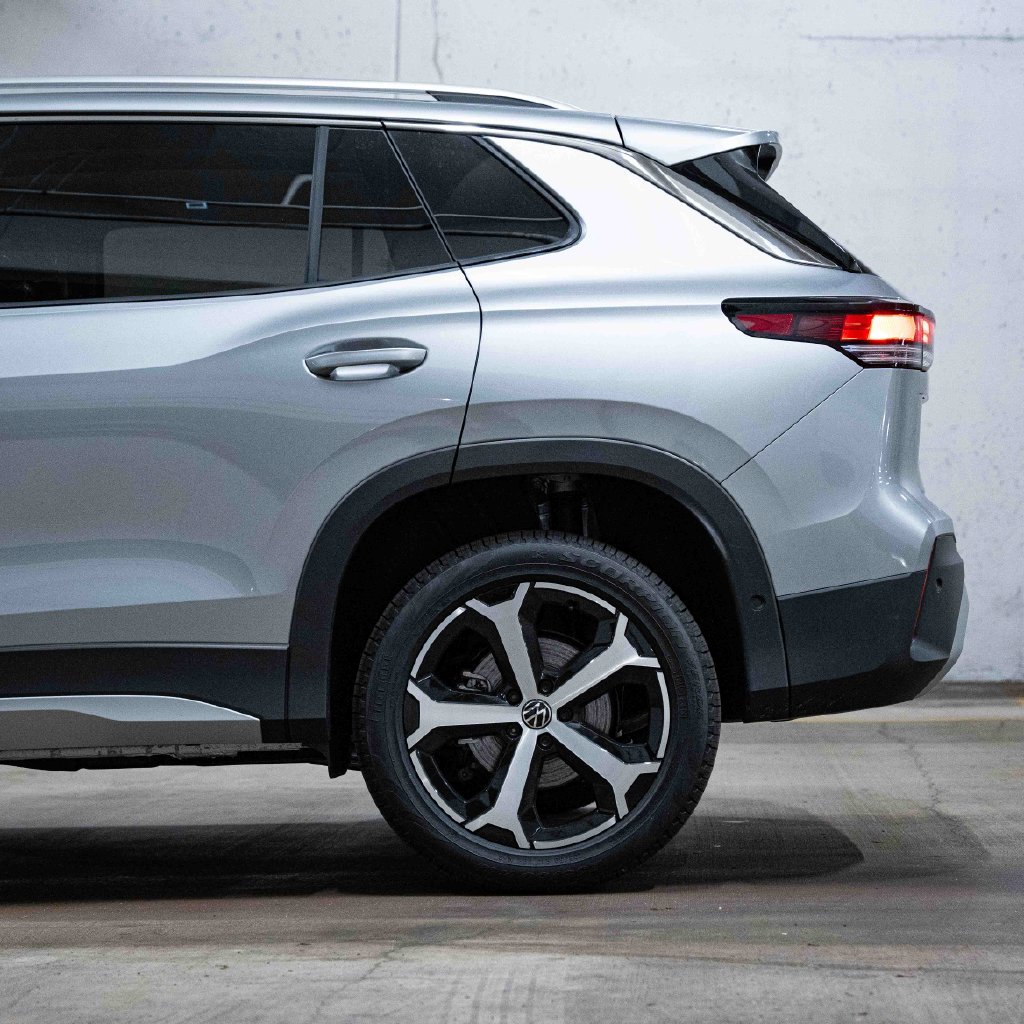 New 2026 Volkswagen Tiguan SE AWD/4WD image 4