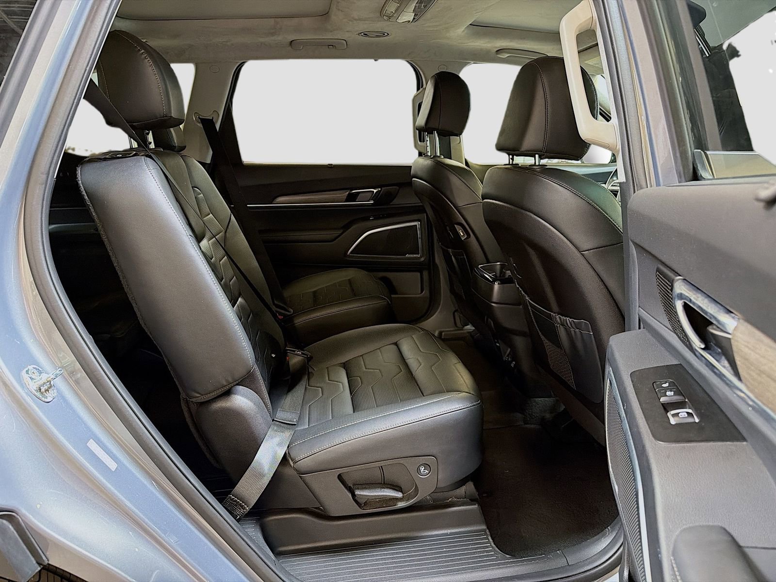 Used 2022 Kia Telluride SX w/ SX Prestige Package AWD/4WD image 30