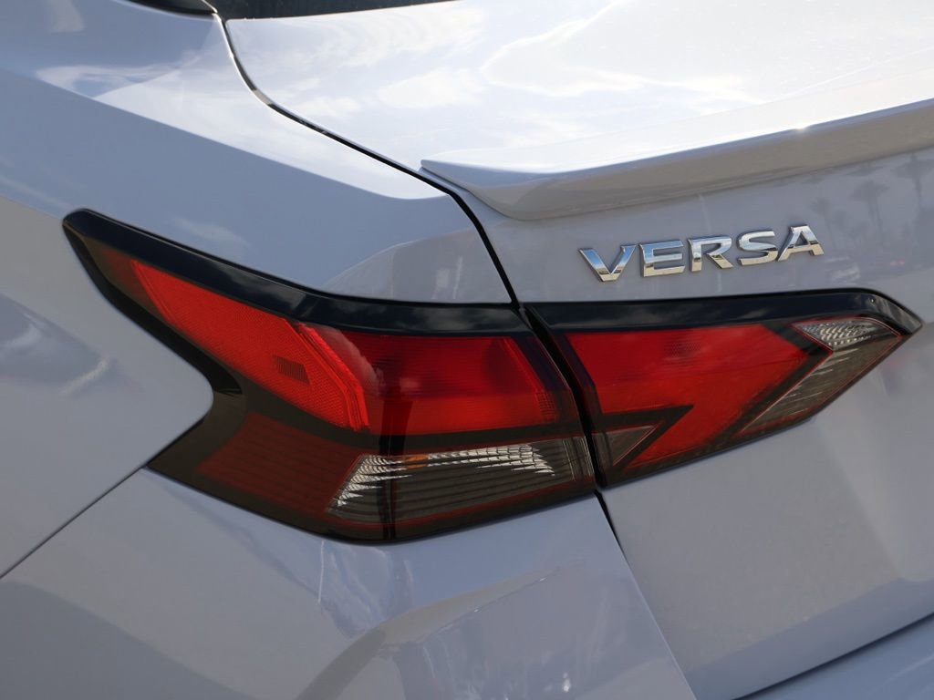 New 2025 Nissan Versa SR image 7