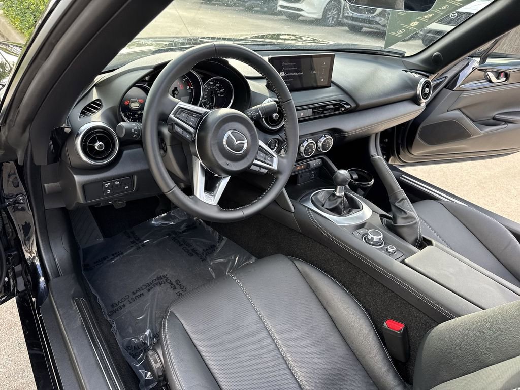 Used 2024 MAZDA MX-5 Miata RF Grand Touring w/ Weather Package RWD image 33