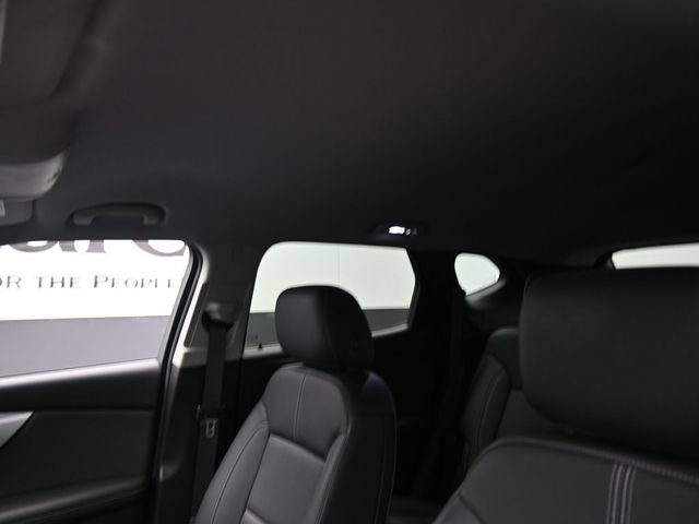 Used 2023 Chevrolet Blazer LT w/ Midnight/Sport Edition FWD image 17