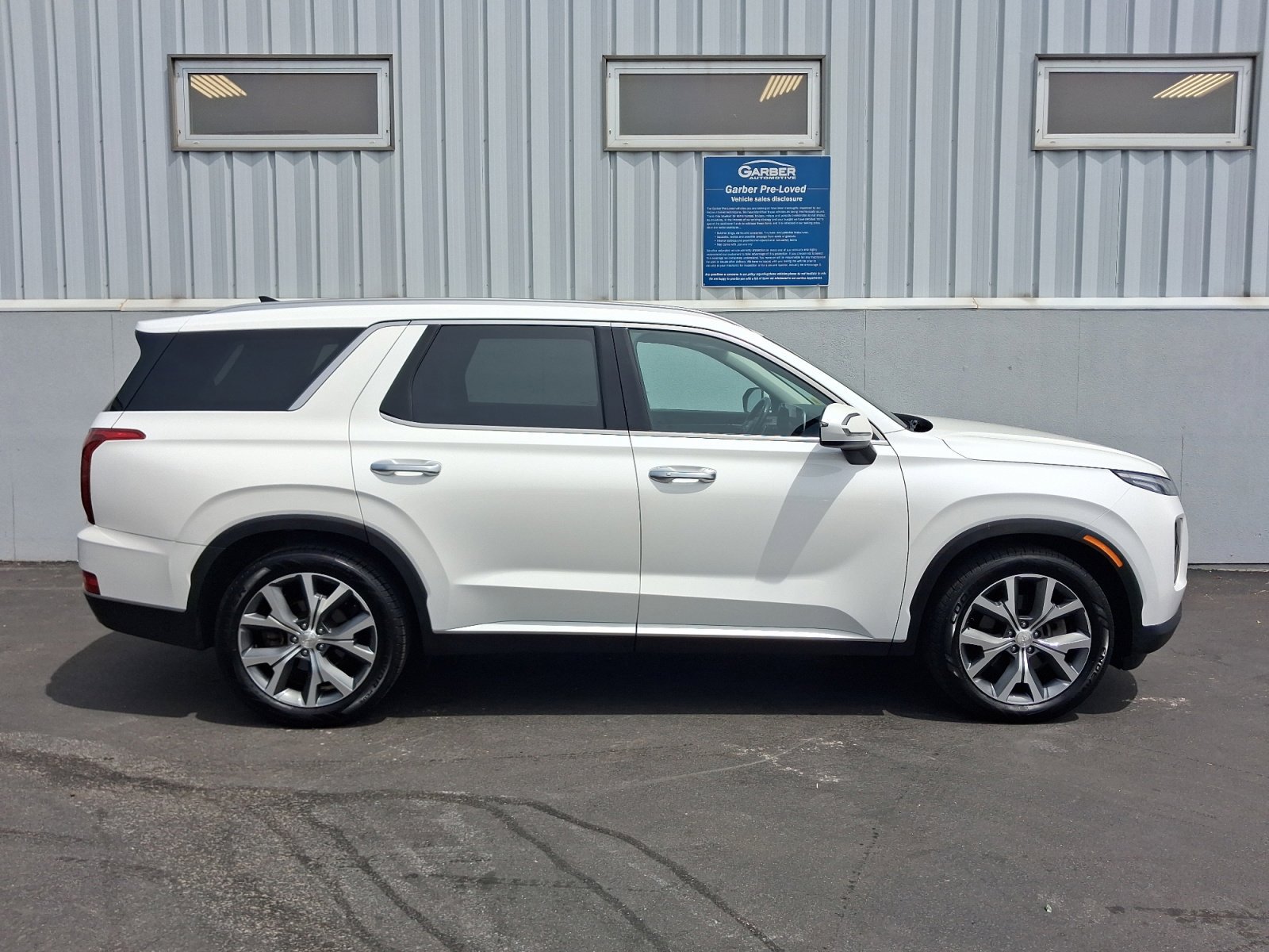 Used 2022 Hyundai Palisade SEL w/ 8P Bench Seat Package AWD/4WD image 9