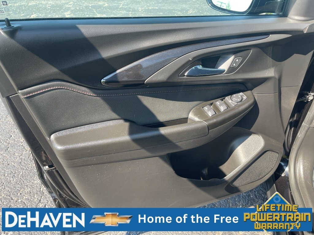 Used 2021 Chevrolet TrailBlazer RS w/ Convenience Package FWD image 22