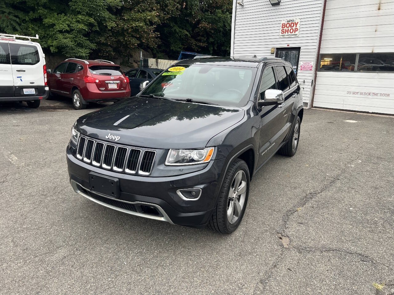 Used 2014 Jeep Grand Cherokee Limited AWD/4WD image 9