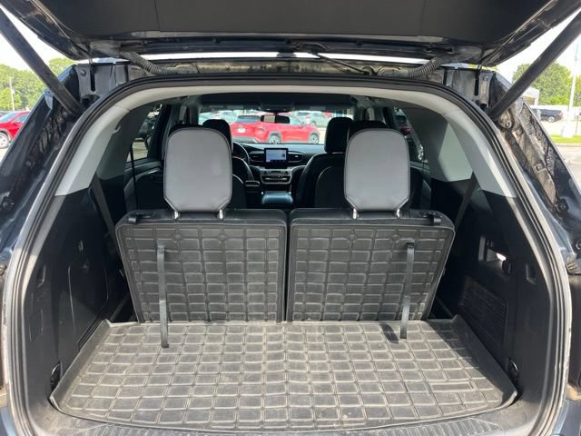 Used 2022 Ford Explorer XLT w/ Equipment Group 202A RWD image 5