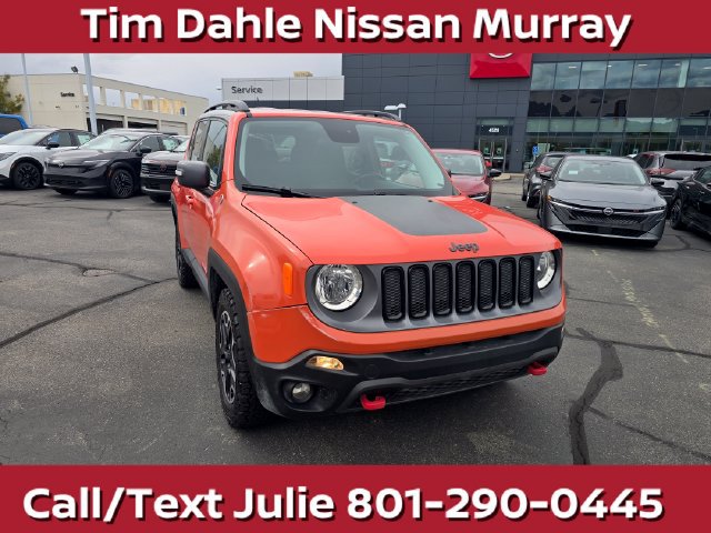Used 2015 Jeep Renegade Trailhawk AWD/4WD image 3