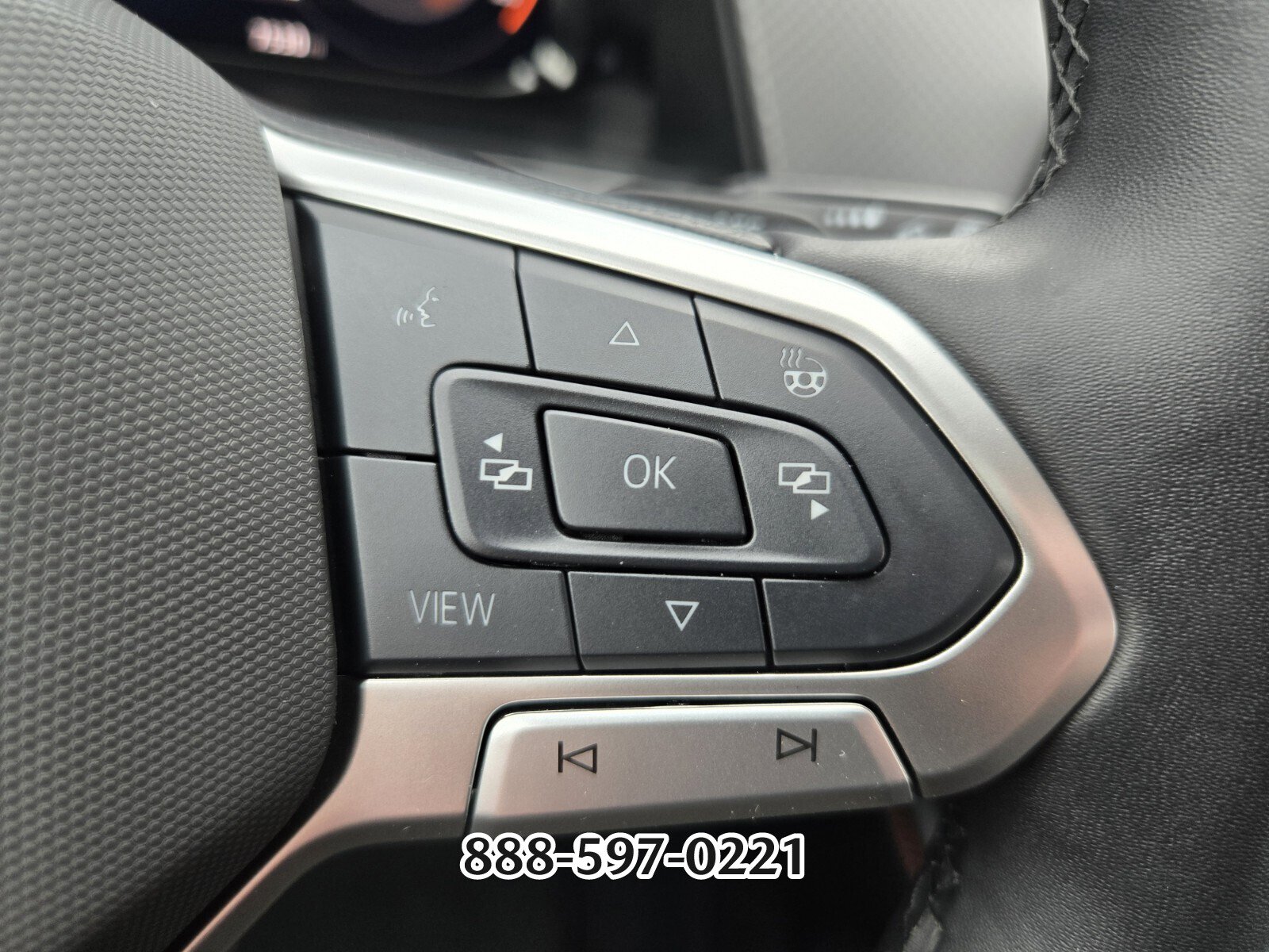 Certified 2025 Volkswagen Atlas Peak Edition SE image 27