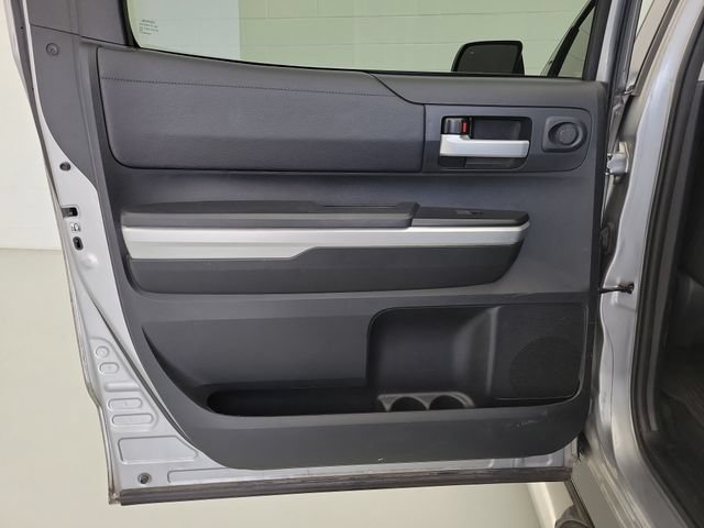 Used 2017 Toyota Tundra SR5 RWD image 13