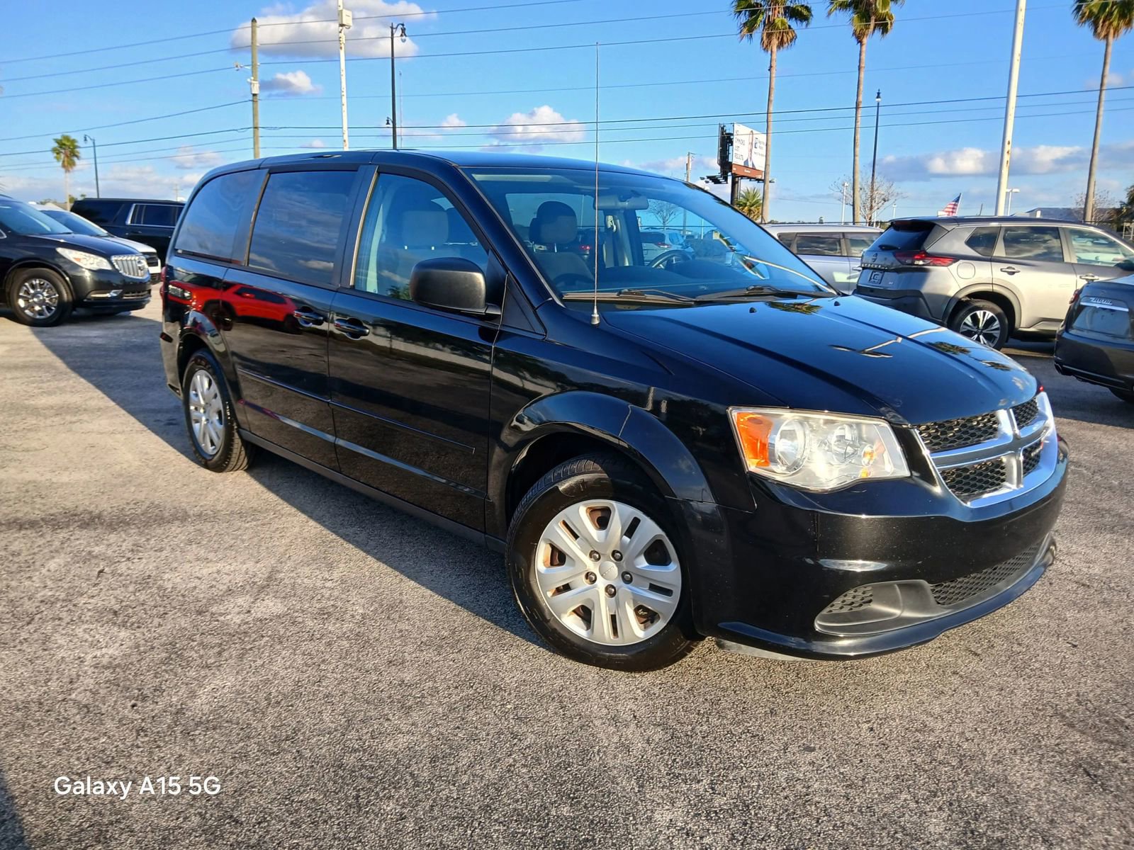 Used 2016 Dodge Grand Caravan SE w/ Quick Order Package 29E SE image 1