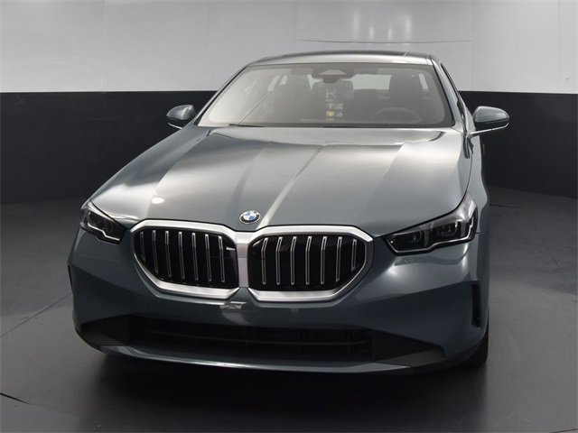 New 2024 BMW 530i w/ Premium Package