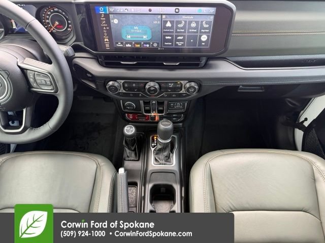 Used 2025 Jeep Gladiator Mojave AWD/4WD image 27