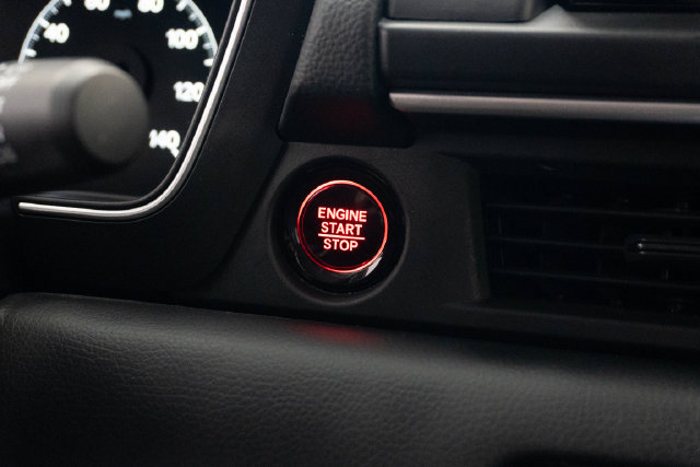 Used 2025 Honda Pilot EX-L image 24
