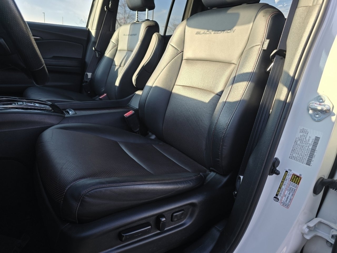 Certified 2023 Honda Ridgeline Black Edition image 28