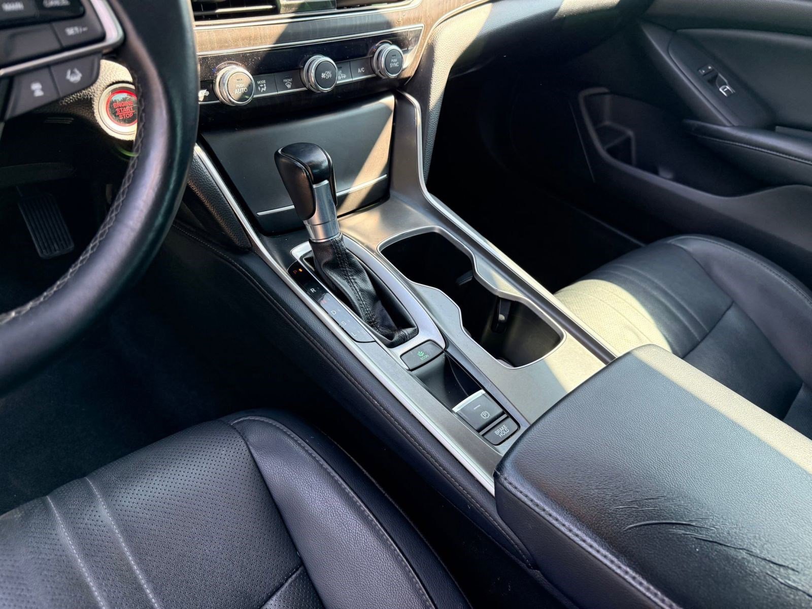 Used 2018 Honda Accord EX-L image 28