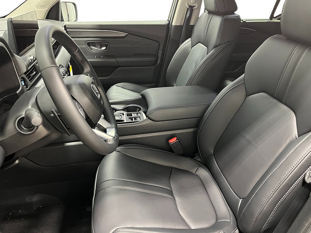 New 2026 Honda Pilot Touring image 13
