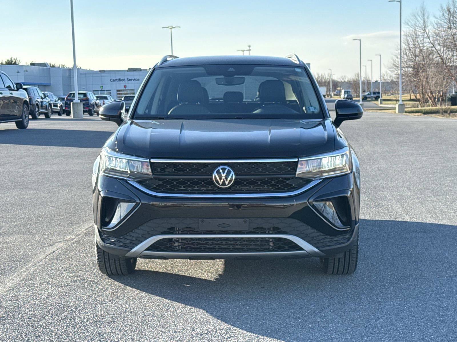 Used 2023 Volkswagen Taos SE image 28