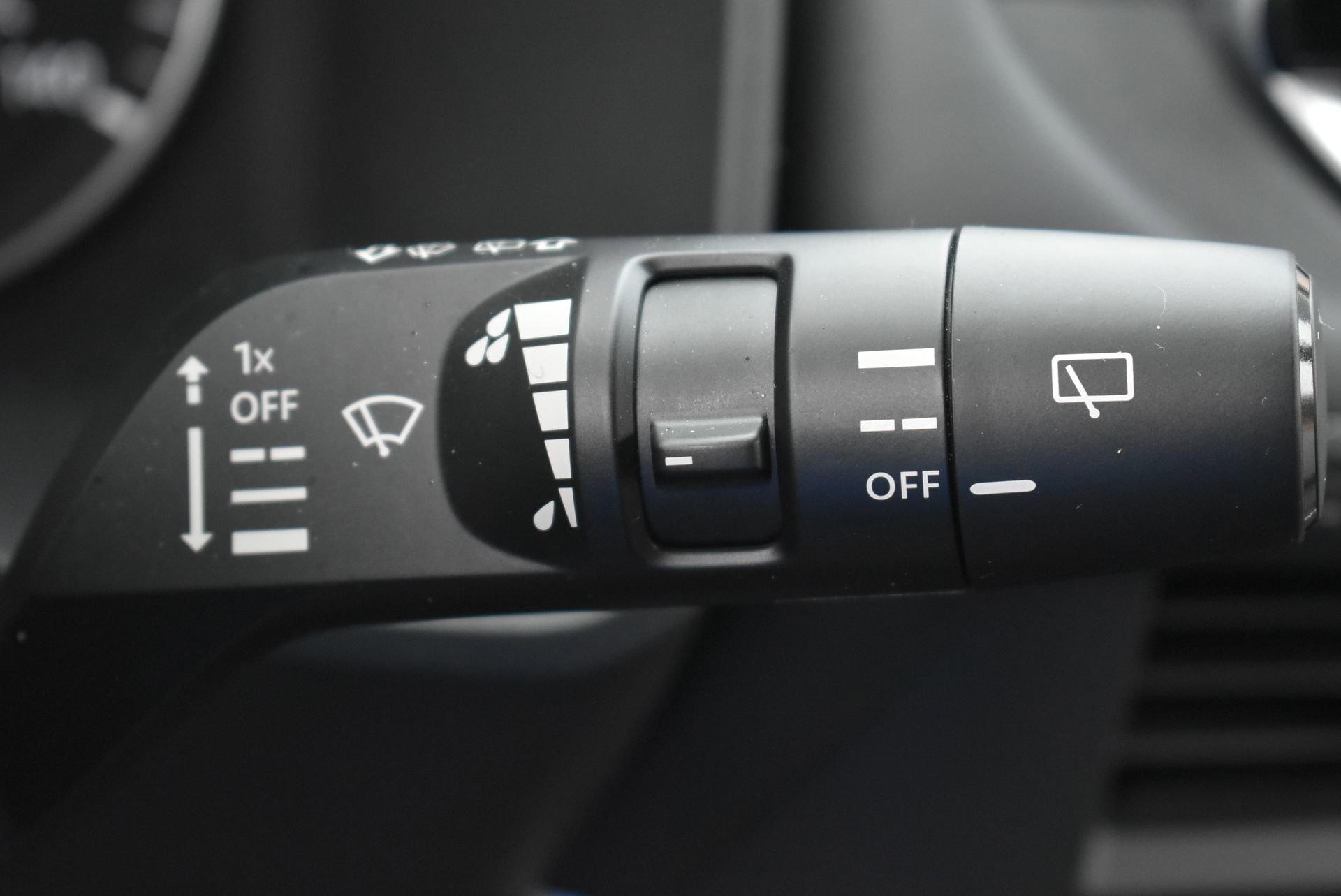 Used 2026 Nissan Rogue S image 22