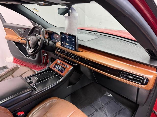 Used 2020 Lincoln Aviator Reserve w/ Equipment Group 201A image 27