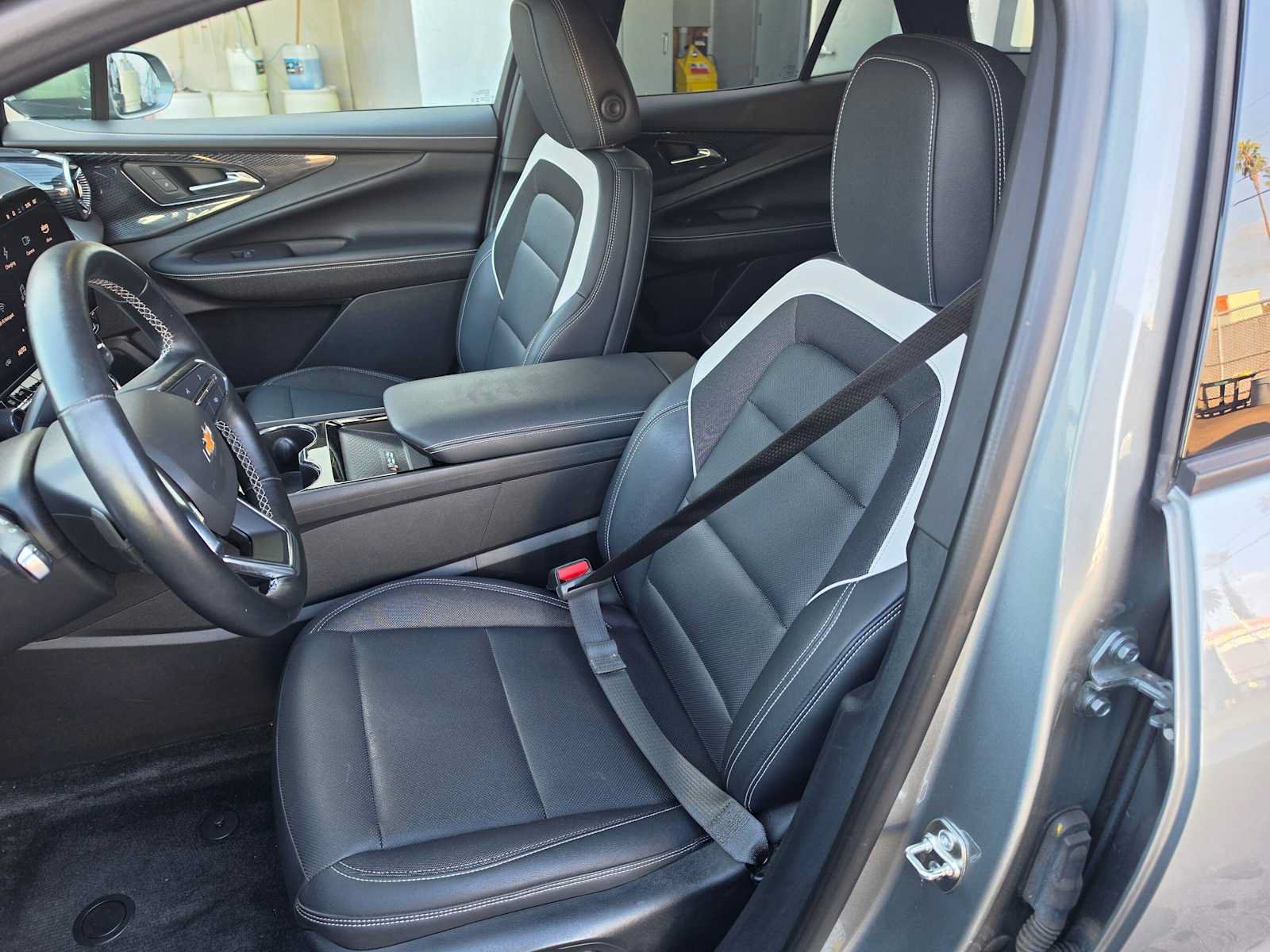 Used 2024 Chevrolet Blazer EV LT AWD/4WD image 21