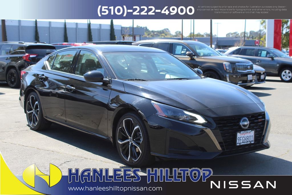 Used 2023 Nissan Altima 2.5 SR w/ SR Premium Package image 5