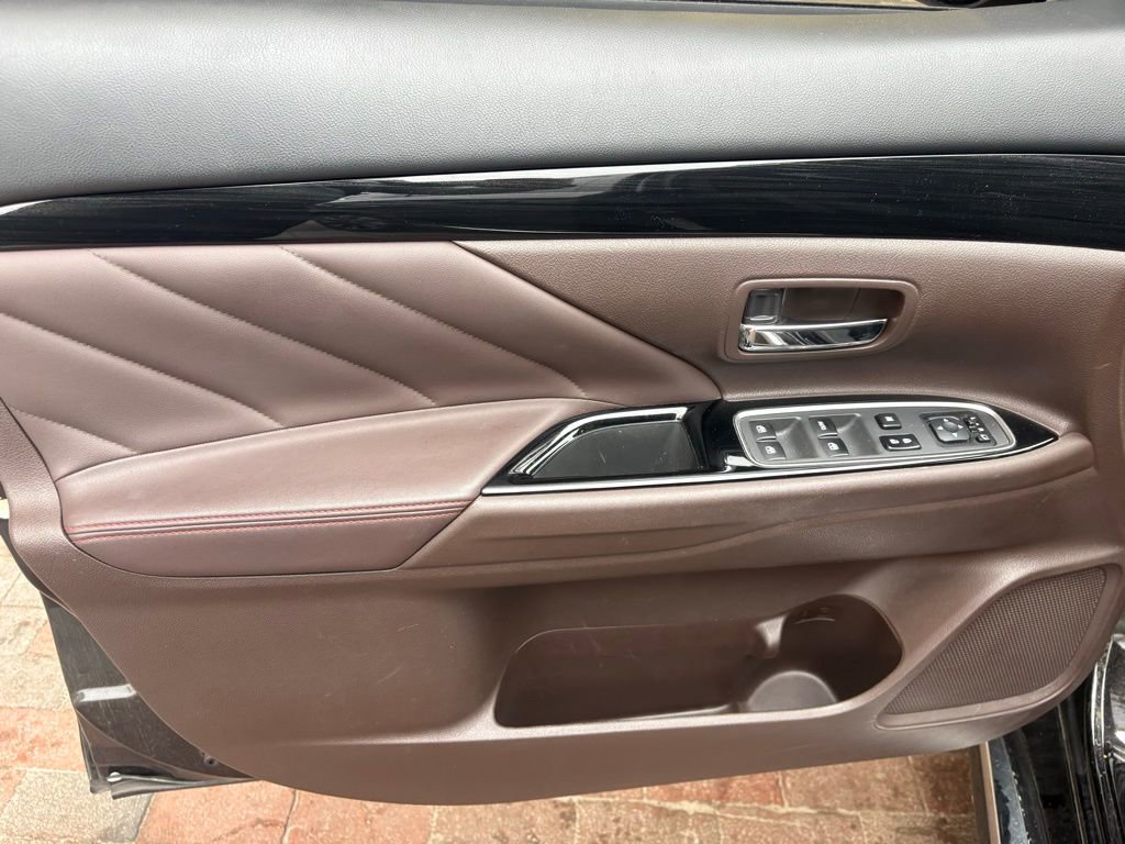 Used 2018 Mitsubishi Outlander GT image 9