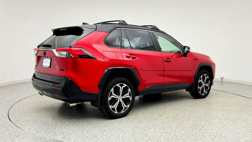 Used 2023 Toyota RAV4 XSE w/ Weather Package AWD/4WD image 5