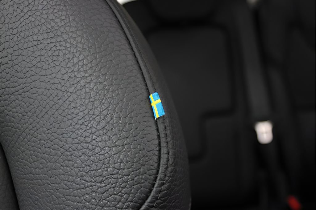 Certified 2024 Volvo XC90 T8 Plus w/ Protection Package image 31