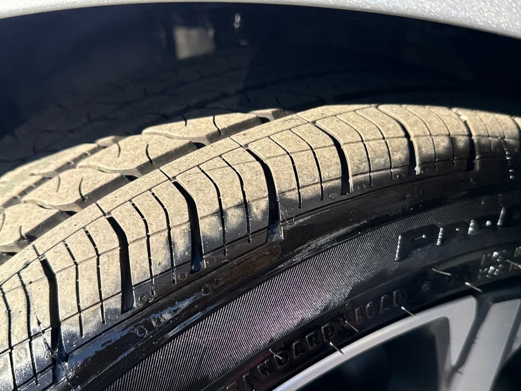 Certified 2025 Honda Civic Sport Touring image 31