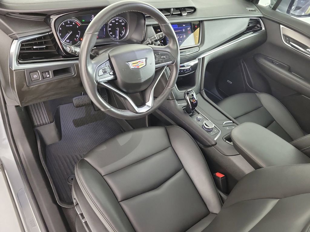 Certified 2024 Cadillac XT6 Luxury w/ LPO, Floor Liner Package FWD image 19
