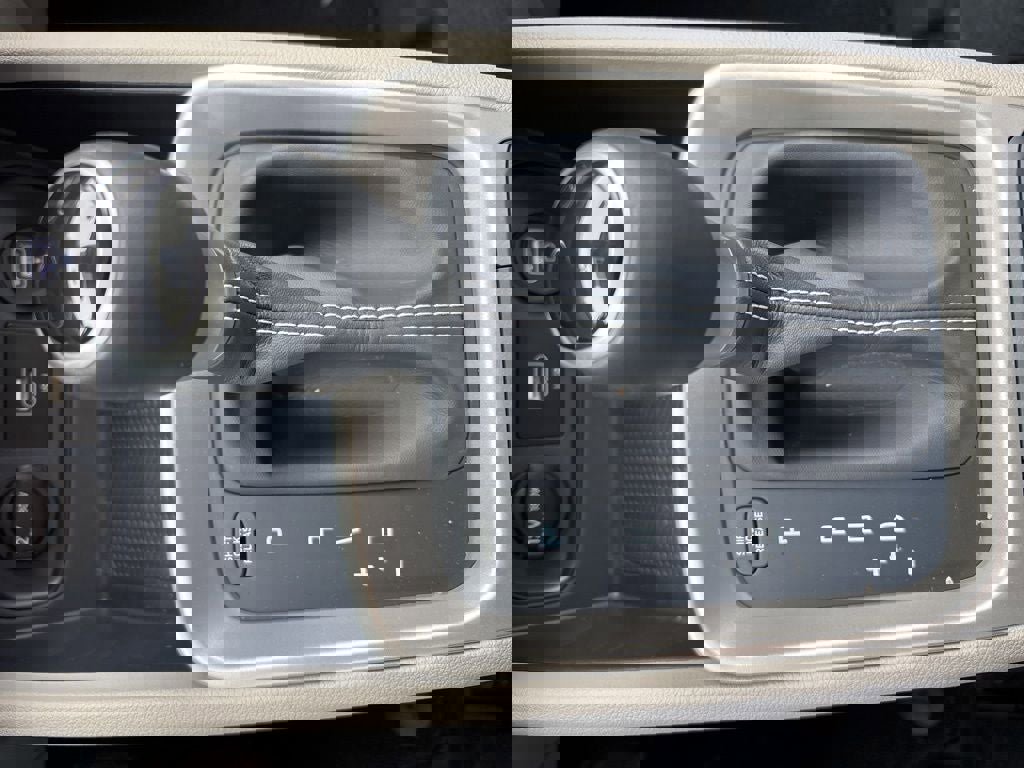 Used 2020 Hyundai Venue image 19