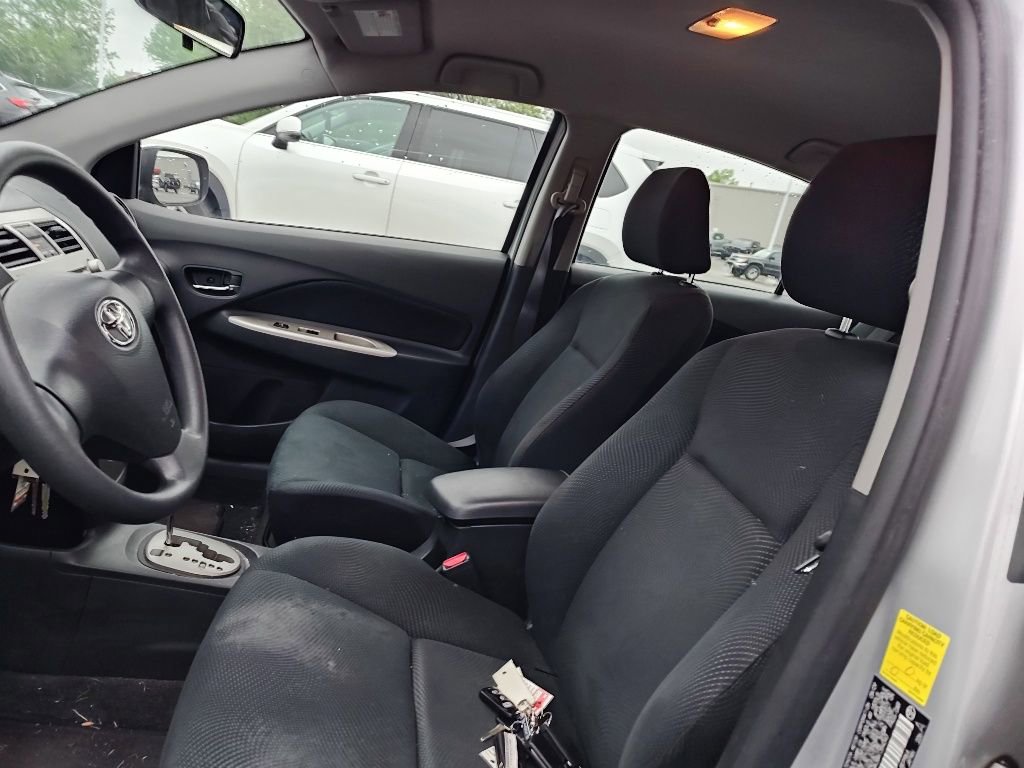 Used 2010 Toyota Yaris Sedan FWD image 8
