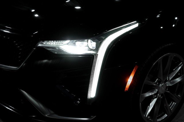 Used 2023 Cadillac CT4 Sport RWD image 8