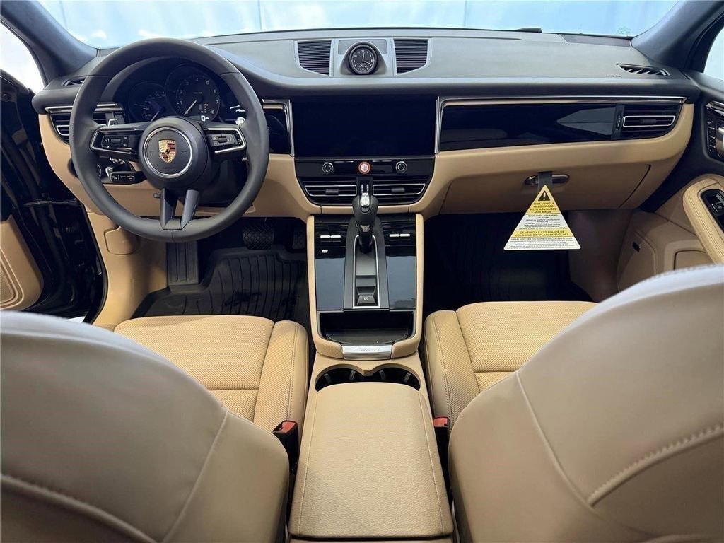 New 2026 Porsche Macan AWD/4WD image 17