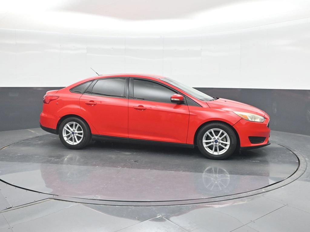 Used 2016 Ford Focus SE FWD image 11