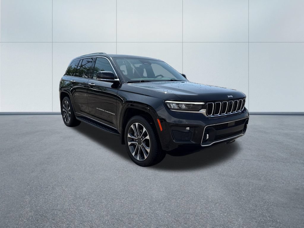 Certified 2023 Jeep Grand Cherokee Overland w/ Adv Protech Group III AWD/4WD image 9