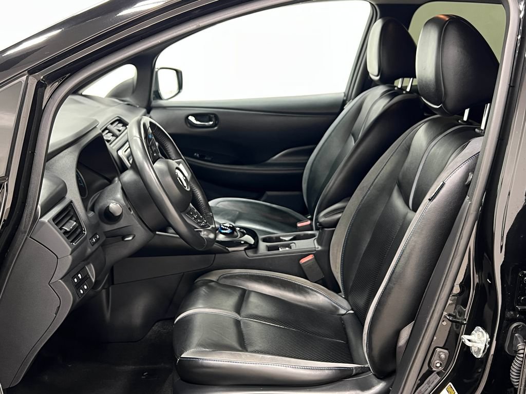 Used 2018 Nissan Leaf SL w/ SL Technology Package FWD image 13