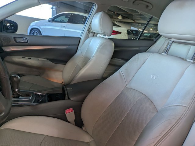 Used 2011 INFINITI G25 Journey image 17