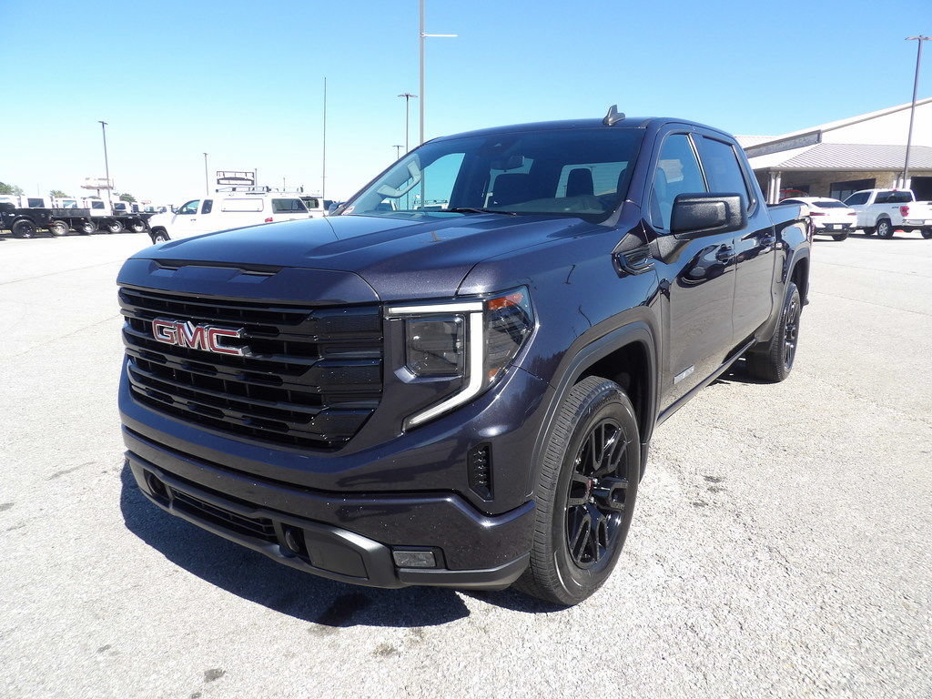 Used 2022 GMC Sierra 1500 Elevation RWD image 57