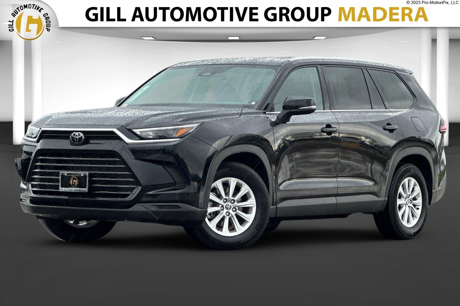 Used 2025 Toyota Grand Highlander AWD image 1